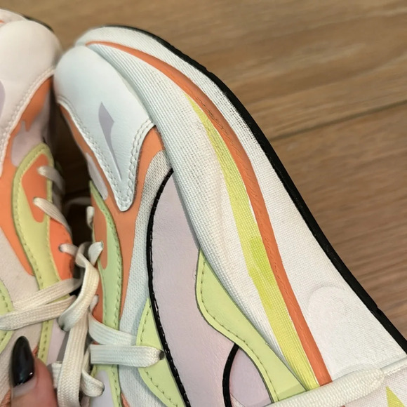 Puma Women's Multi Curve Mismatch Sneakers - Picture 11 of 13